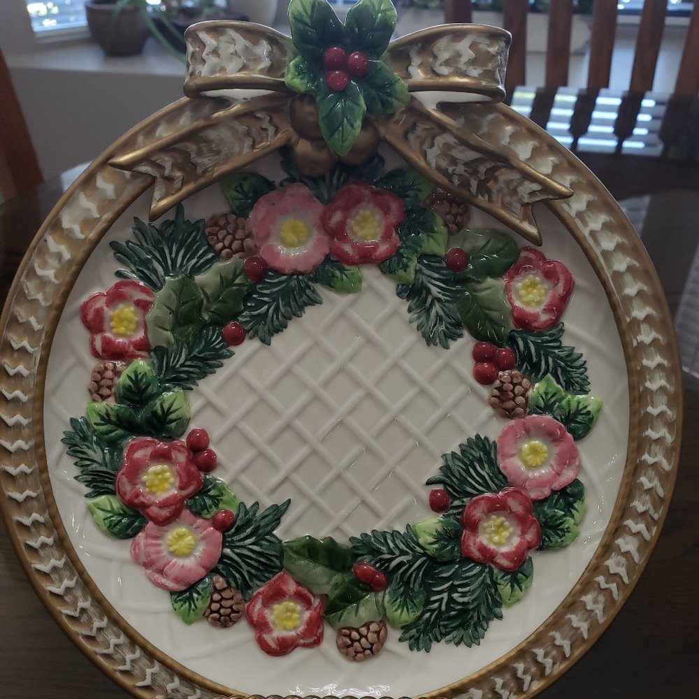 Fitz and Floyd Christmas Plate
